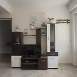 Pahljina דירה *