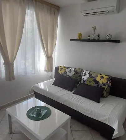 Apartment Pahljina Palit