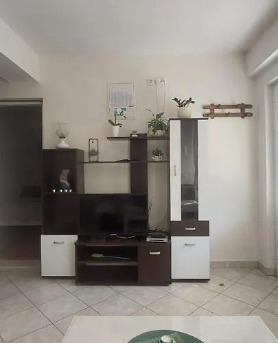 Pahljina 아파트 *