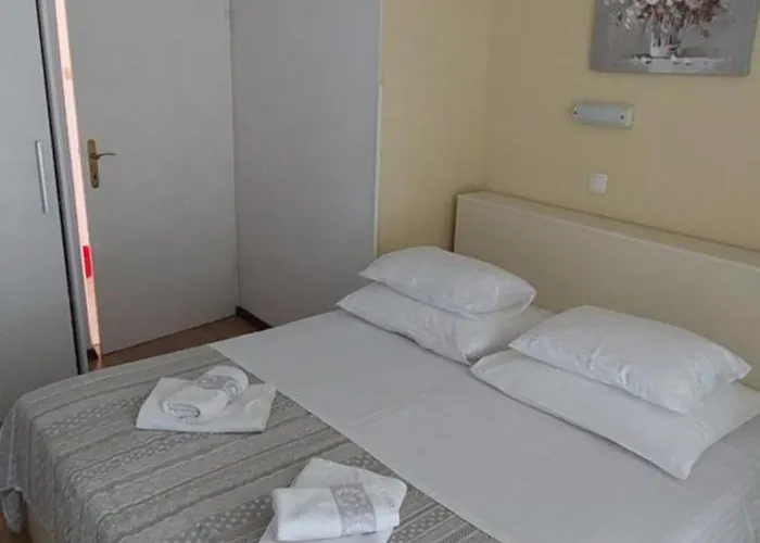 아파트 Pahljina Palit